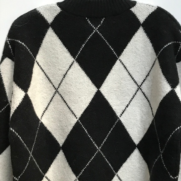 H & M Black & White Argyle Sweater BNWT - Picture 2 of 3